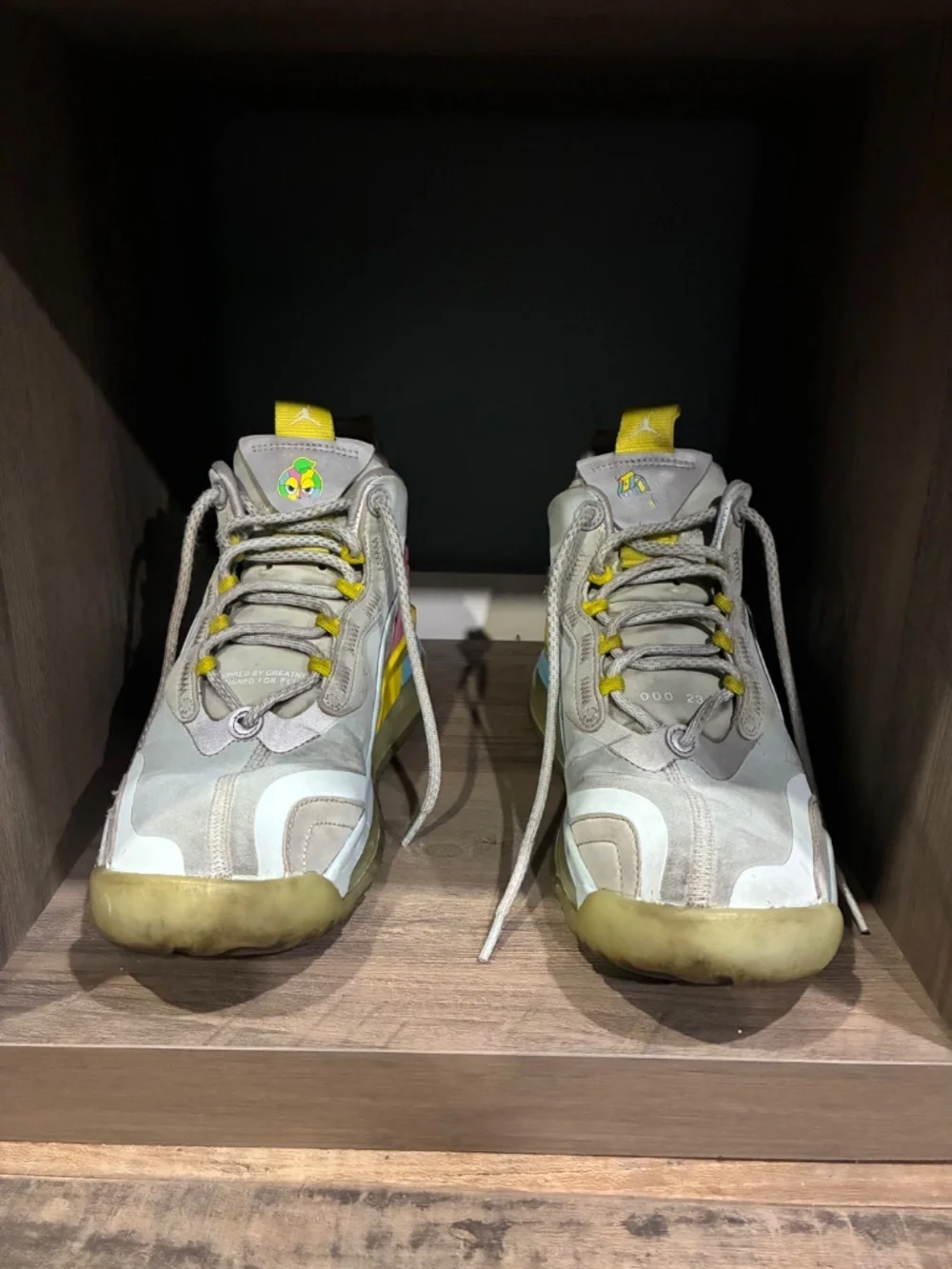 Lyrical lemonade x Air Jordan Jordan areospace 720'Chicago forever